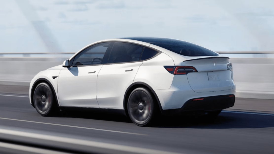 Tesla Full Self-Driving на грани отзыва из-за проблем с безопасностью