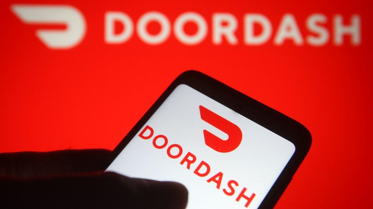 DoorDash платит курьерам за съёмку видео для обучения ИИ