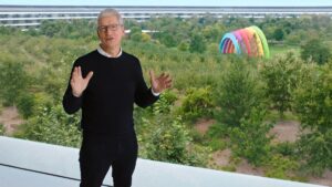 Тим Кук назвал два главных секрета успеха Apple накануне 50-летия компании