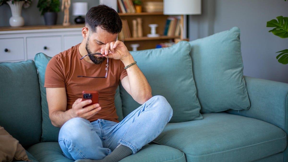 Экран iPhone слишком близко? Включите эту скрытую функцию