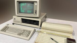 Microsoft опубликовала исходный код самой ранней версии DOS в истории