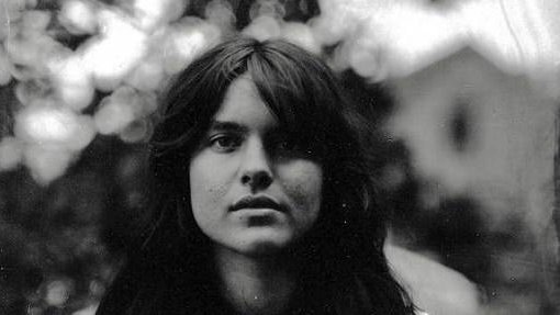 Фолк-музыкант стала жертвой ИИ-фейков и копирайт-тролля