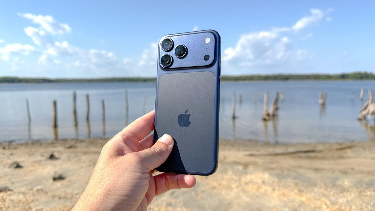 В iOS могут добавить защиту от выхватывания смартфона — как у Android