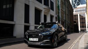 Uber готовит Лондон к роботакси: открыт лист ожидания для первых пассажиров